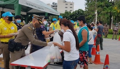 King's Guard 904 handed out 500 bags of relief supplies