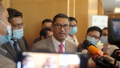 president Datuk Seri Ahmad Faizal Azumu