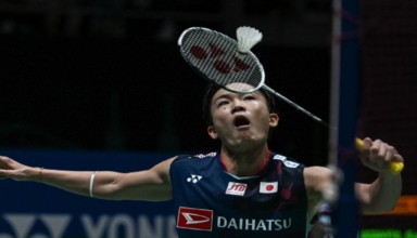 Momota's form sets up Axelsen's Malaysia Open showdown