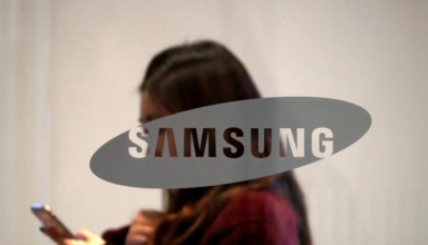 Samsung Q2 strong on server-chip demand, cloud handsets