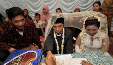 Indonesian women are speaking out against foreigner-mixed marriage taboos