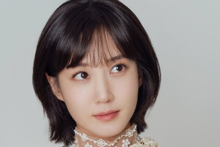 Park Eun-bin, The Star Of 'extraordinary Attorney Woo,' Has Arrived In 