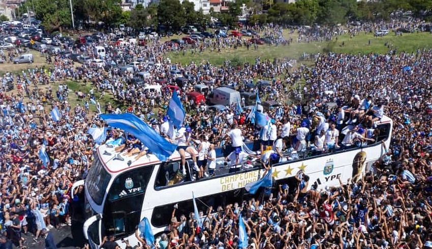 argentina's world cup heroes helicoptered as street party spills