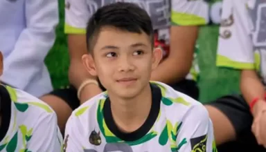 the 17 year old boy rescued from a thai cave when his football team was trapped has died