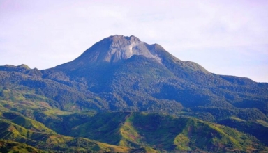 mt. apo trail closed during holy week