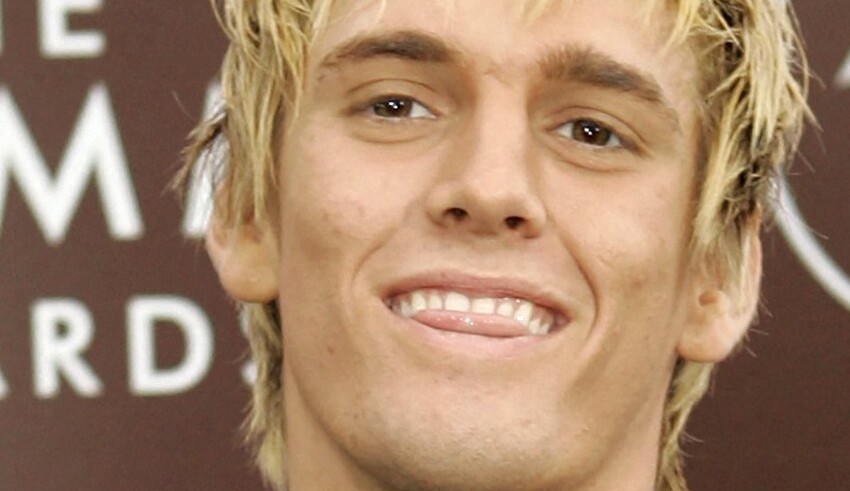 pop star aaron carter dies at 35 in tragic bathtub accident