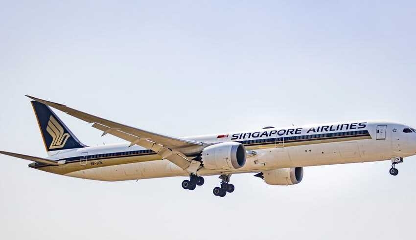 singapore airlines surprises employees with unprecedented eight month salary bonus