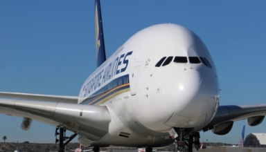 singapore airlines doubles up for sydney with two airbus a380s