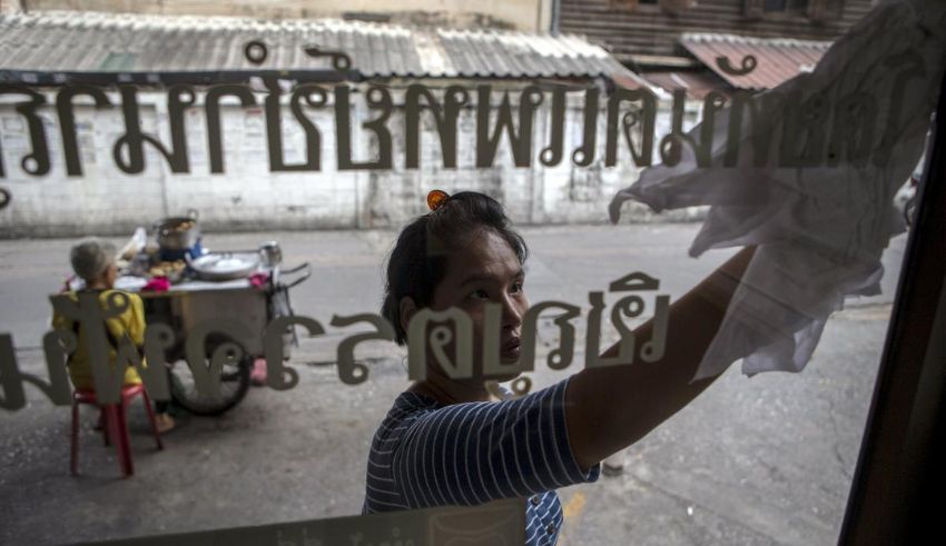 myanmar workers in thailand face struggles to obtain legal employment