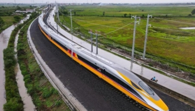 indonesia delays free trial launch of china funded high speed rail project