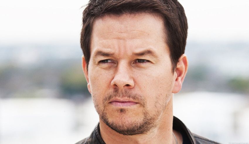 10 things you didn't know about 2 guns actor mark wahlberg