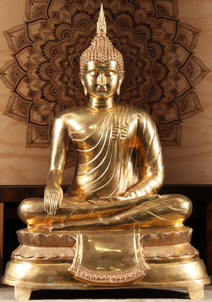 1 large golden thai buddha statue