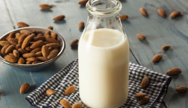 how to make almond milk at home