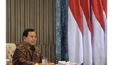 indonesia's new president prabowo subianto holds unique military themed cabinet retreat, pledging unity and discipline