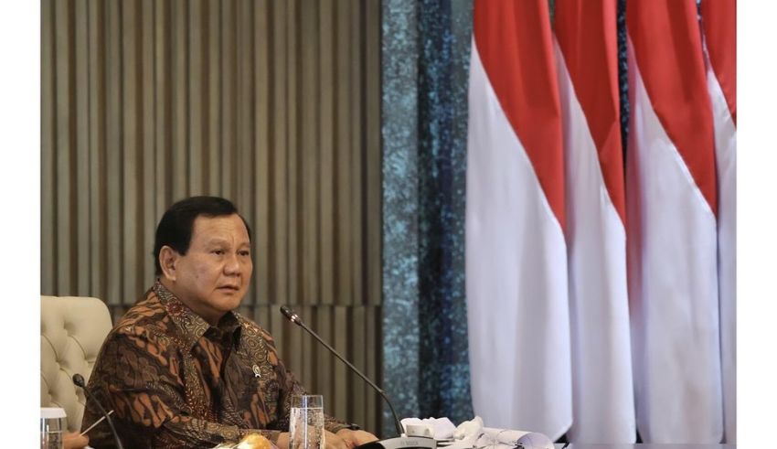 indonesia's new president prabowo subianto holds unique military themed cabinet retreat, pledging unity and discipline