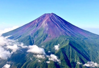 record snow delay leaves japan’s mount fuji bare in october climate change alters iconic landscape