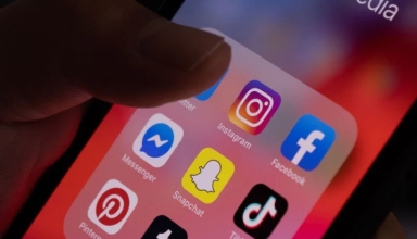 australian law banning social media for under 16s sparks controversy