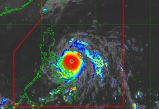 typhoon pepito stepping up in philippines, strong winds and heavy rains are expected