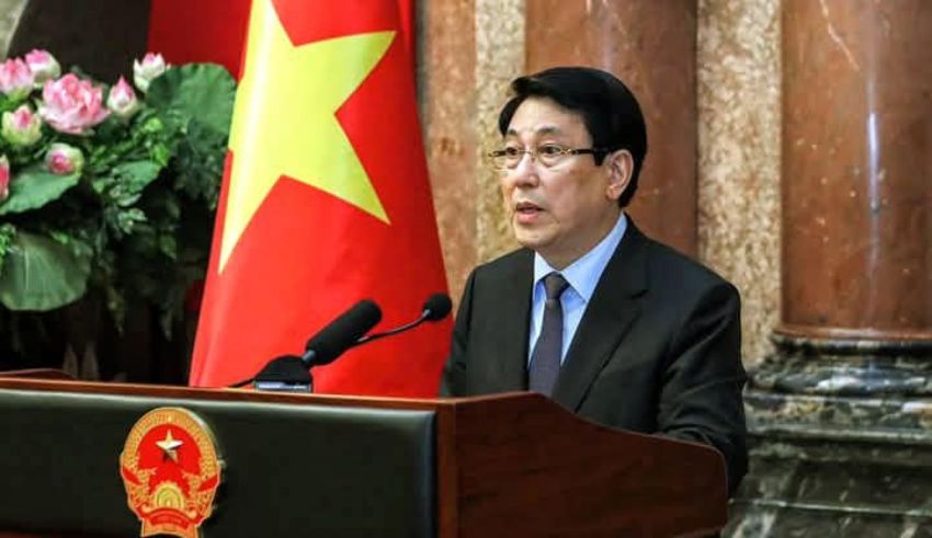 vietnam president granted border shelters to the people of lai chau province