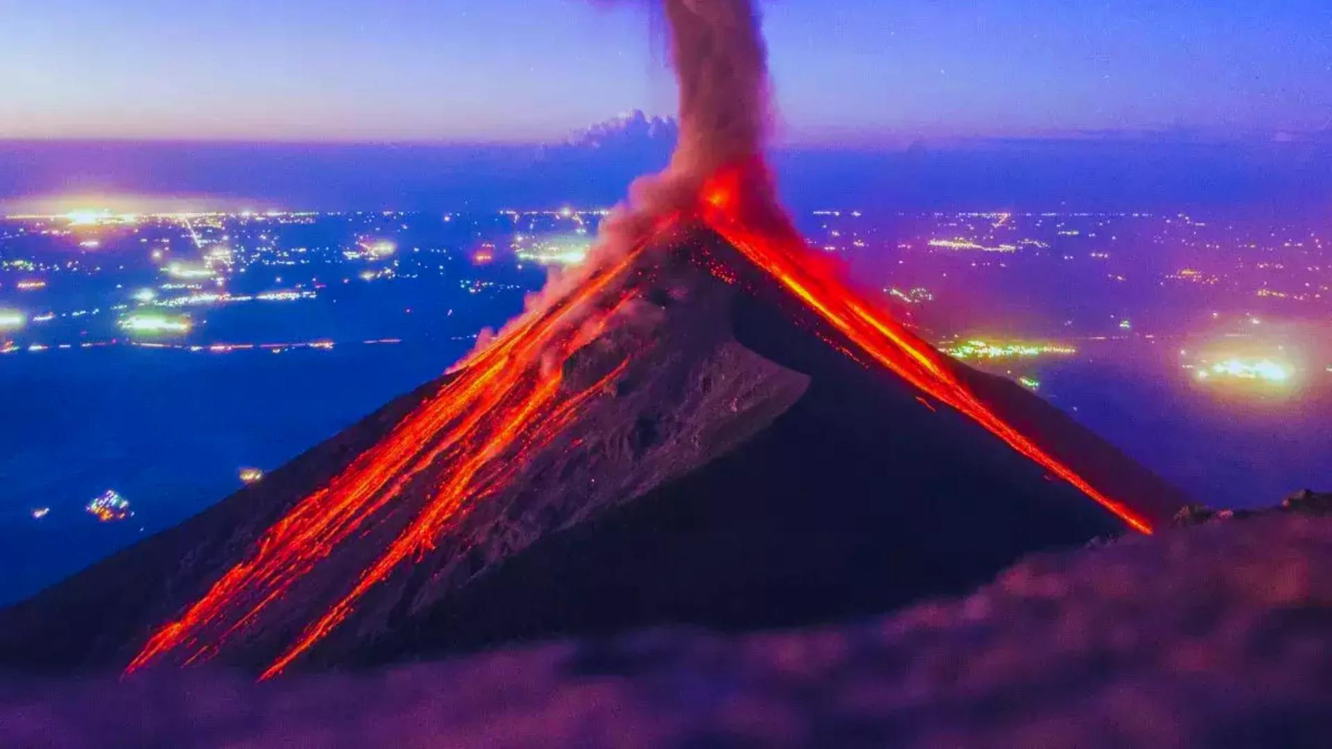 Philippines’ Kanlaon Volcano erupts