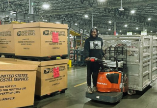 Hong Kong Post,US-bound goods mail,Hong Kong tariffs,US trade war,Hong Kong mail suspension,de minimis exemption,US import fees,Hong Kong air mail halt,Trump tariffs